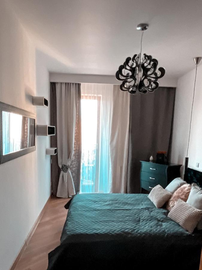 Apartament Solna 80 - Centrum Miasta Z Podziemnym Garazem Kielce Exterior photo